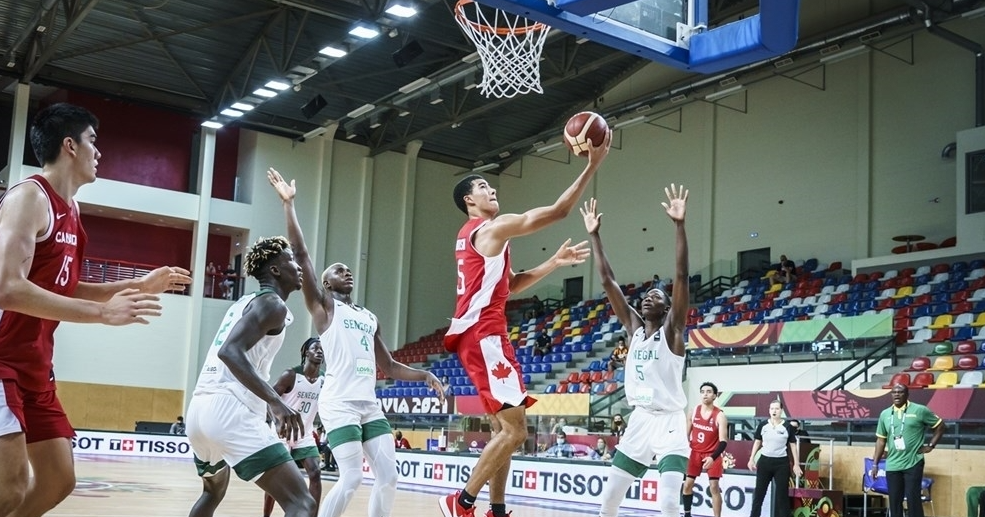 中国男篮U19与加拿大男篮U19精彩比拼