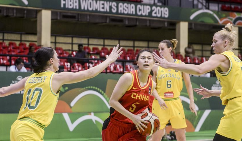 女篮亚洲杯小组赛：中国女篮对阵新西兰女篮，谁能占得先机？