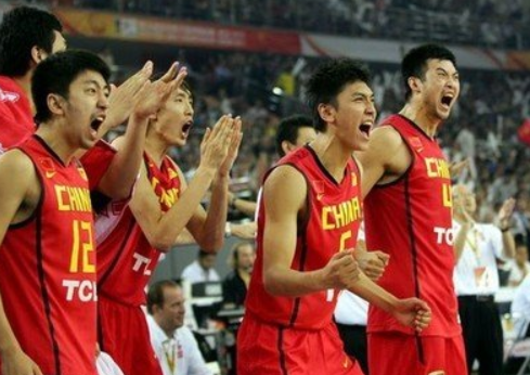 中国U19男篮vs西班牙U19男篮：谁将在第一场胜利中占最大优势？