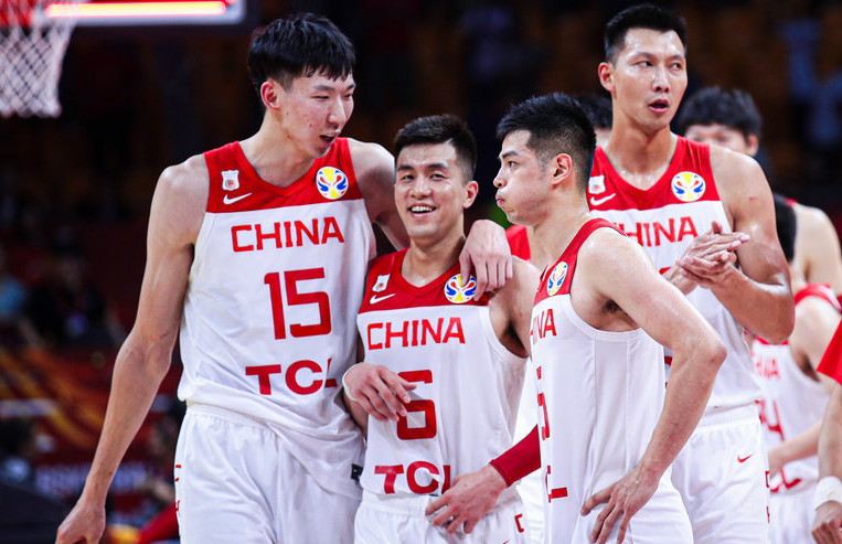 中国U19男篮vs西班牙U19男篮：谁将在第一场胜利中占最大优势？