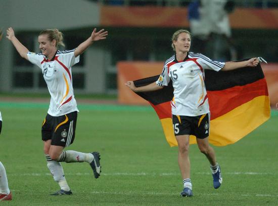 德国女足VS哥伦比亚女足：预测激烈对决，看谁能加油夺胜！