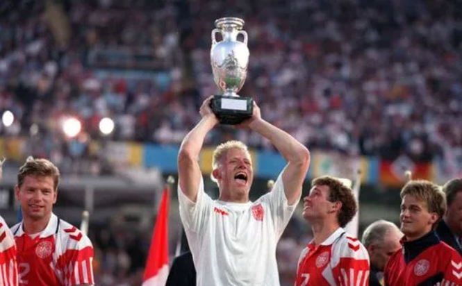 1992年欧洲杯冠军是哪个国家