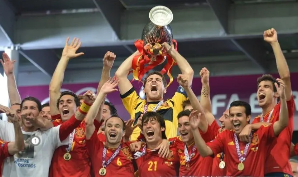 2012年欧洲杯冠军：西班牙斗牛士的荣耀