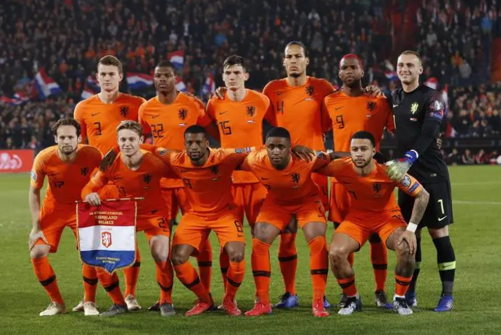 2021欧洲杯荷兰主教练是谁