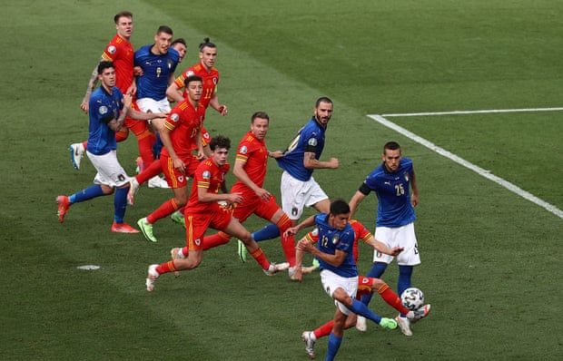 2020年欧洲杯1/8决赛：意大利与奥地利—战术大师的对决