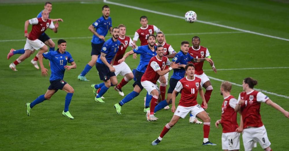 2020年欧洲杯1/8决赛：意大利与奥地利—战术大师的对决