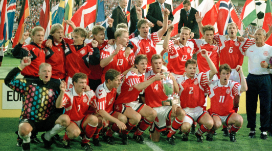 丹麦足球：欧洲杯历程回顾