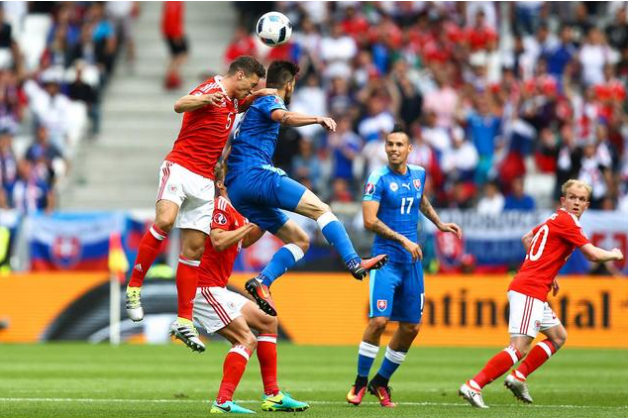 波兰VS荷兰：欧洲杯D组首轮焦点之战预测