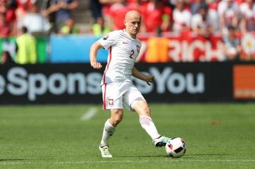 2016年欧洲杯上的帕兹丹：波兰防线的守护者