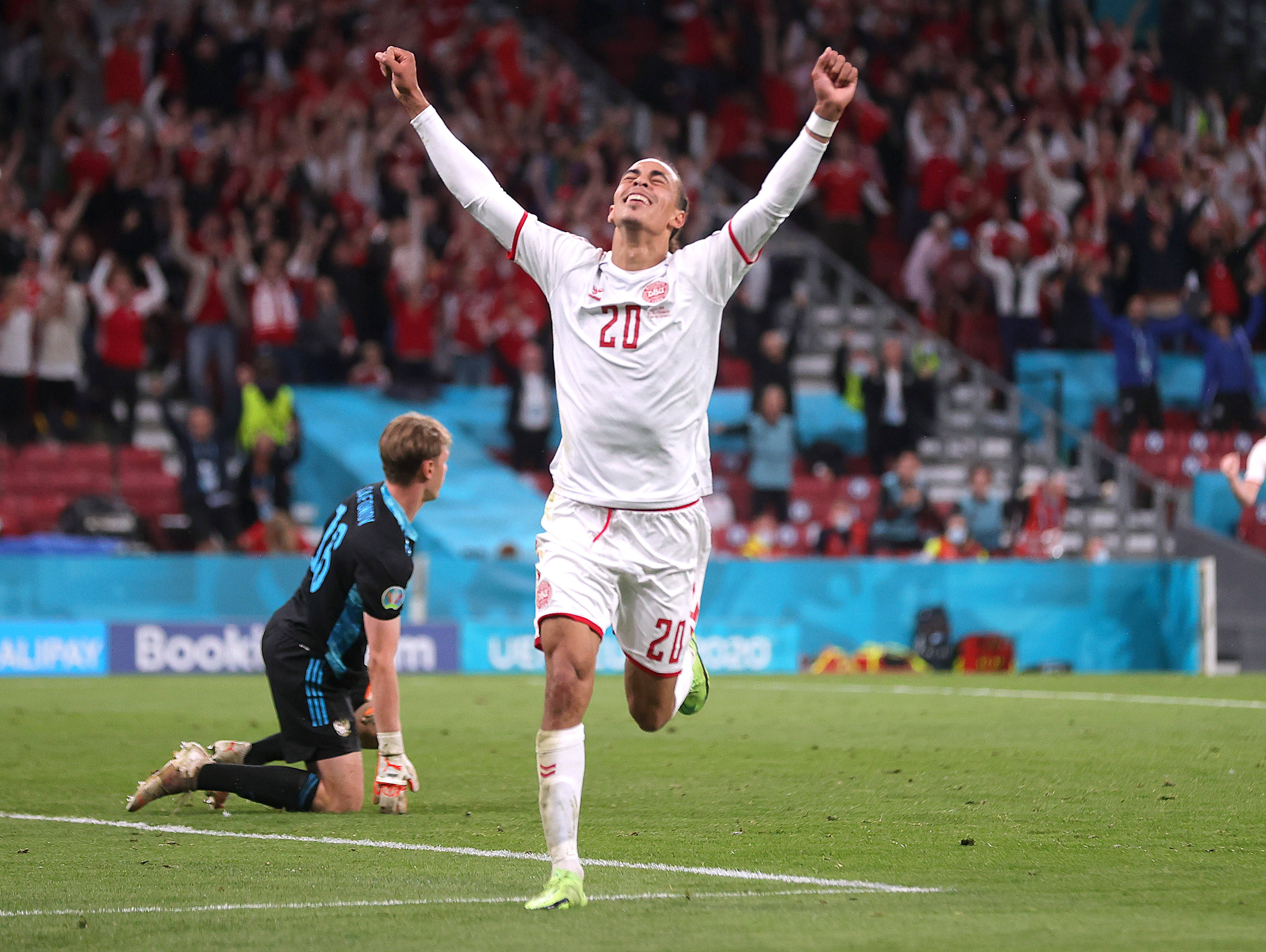 2012年欧洲杯上的克里斯蒂安·波尔森：丹麦中场的铁血战士