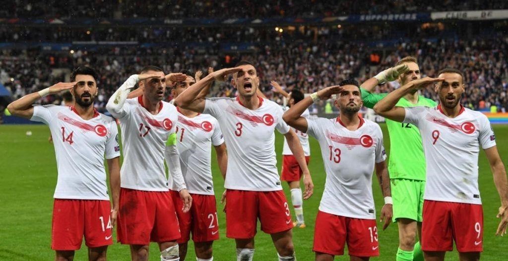 土耳其旋风：2016年欧洲杯的热血篇章