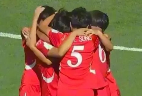 朝鲜 U20 女足登顶世界杯，队史三冠荣耀绽放