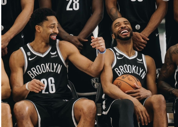 篮网：NBA赛场“逆风战舰”的破浪之行