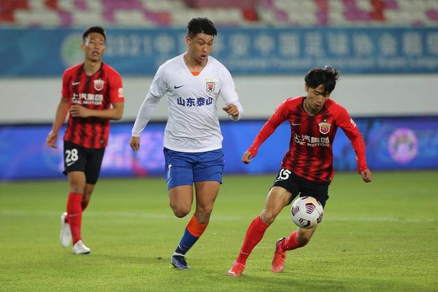 欧冠资格赛激战：海拉提主战奥林匹亚谁主沉浮？