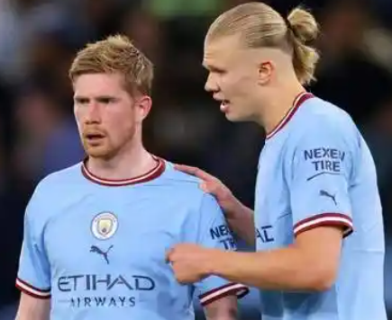 蓝月狂飙:曼城欧冠征途的王者之歌