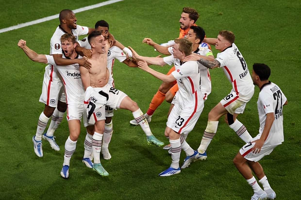 法蘭克福：歐冠征途上的逆襲與堅(jiān)守