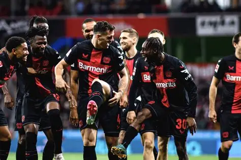 勒沃庫森:歐冠賽場的“雙面舞者”